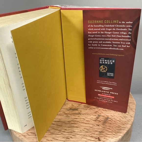 “2/$10” - Catching Fire by Suzanne Collins - The Hunger Games - Hardcover - Picture 5 of 12